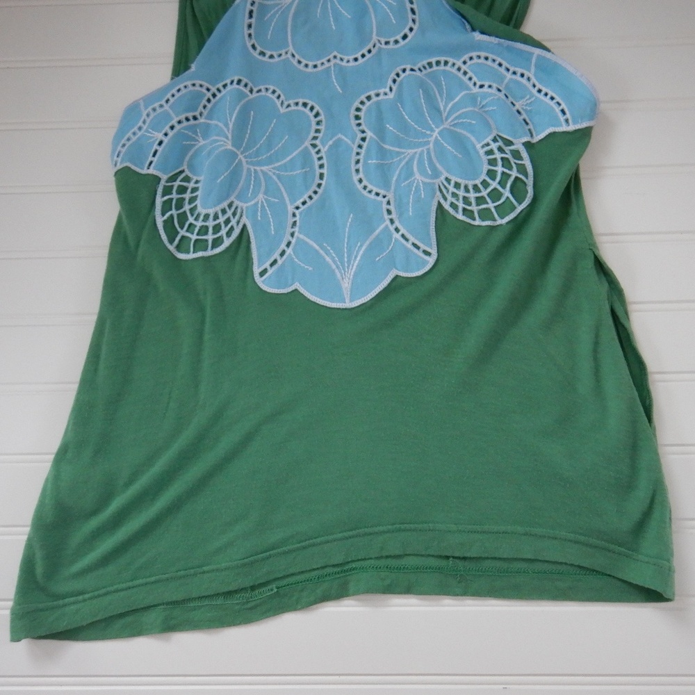 Vintage Free People back flower appliqué v-neck tank with pockets HTF - Picture 2 of 9